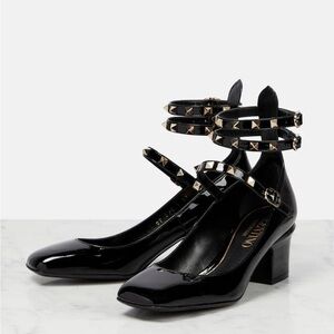 Valentino Garavani Rockstud Mary Jane Patent Leather Black Pumps - NWT